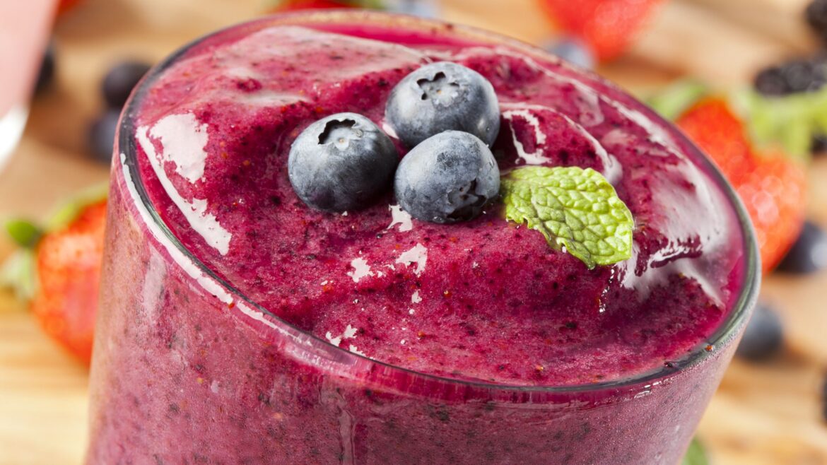Explore 7 Seasonal Smoothies Recipes That Support Your Energy and Well-Being