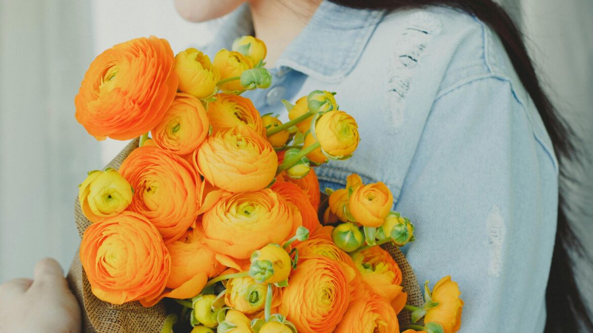 Best Wellness Gifts for Mom in 2025: Kitchen, Books & Tech Finds
