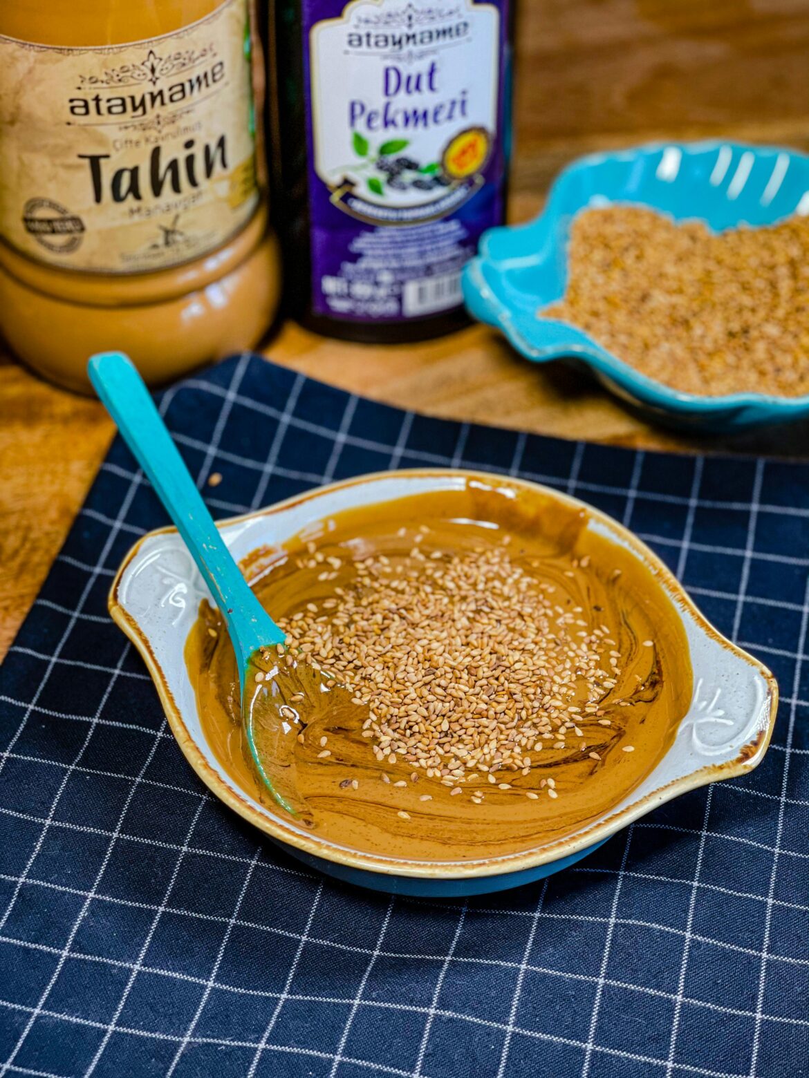 Unlock the Health Benefits of Tahini and learn how to make it at home
